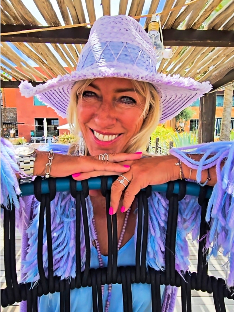 Antje mit Hut
